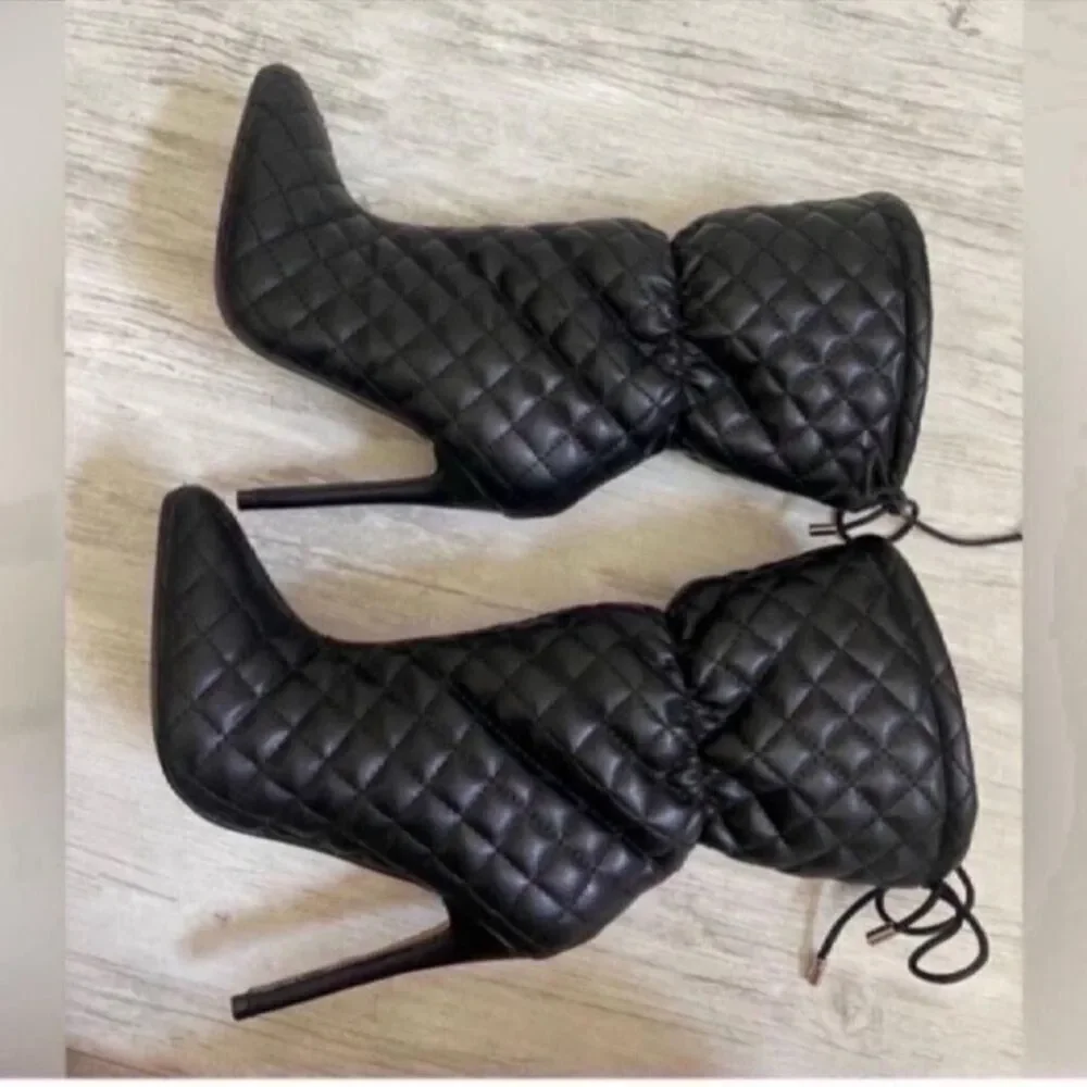 Unbranded Women's Black and Black Boots